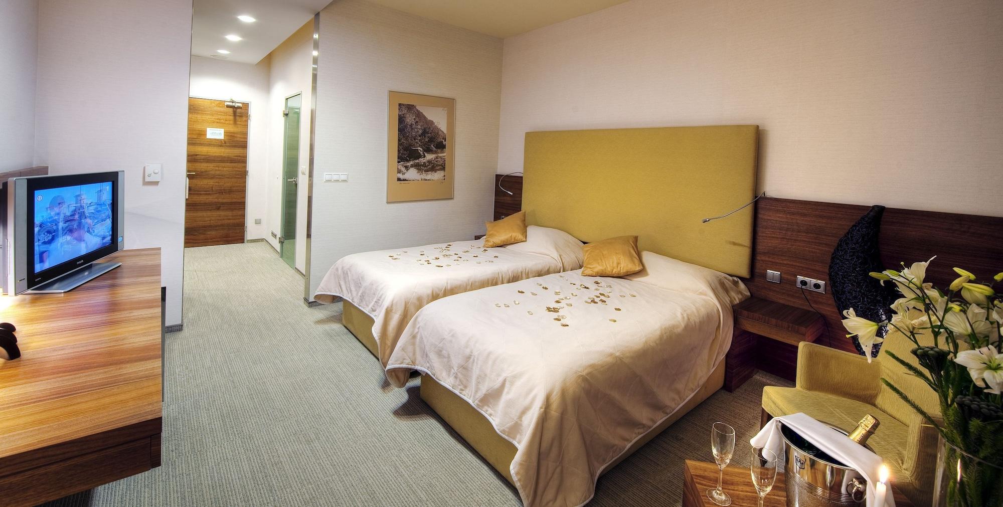 Hotel Aquacity Mountain View 波普拉德 外观 照片