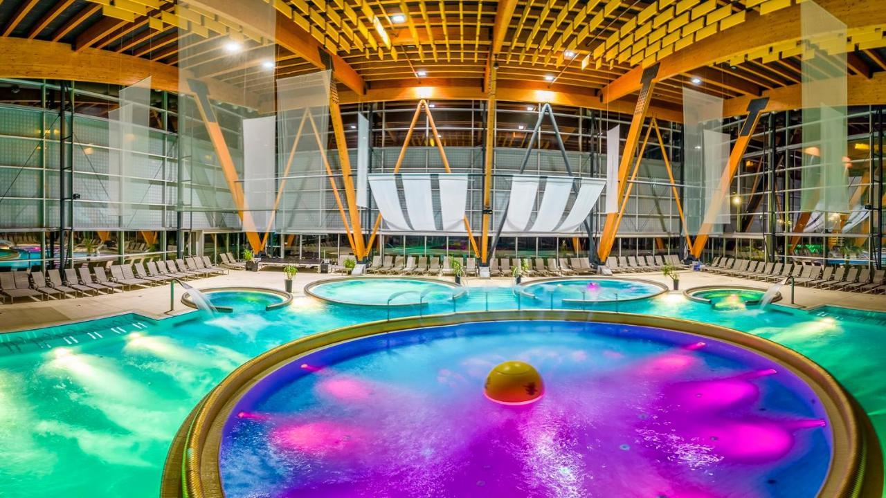 Hotel Aquacity Mountain View 波普拉德 外观 照片