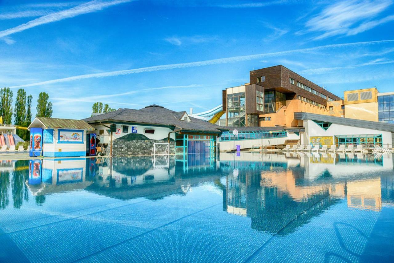 Hotel Aquacity Mountain View 波普拉德 外观 照片