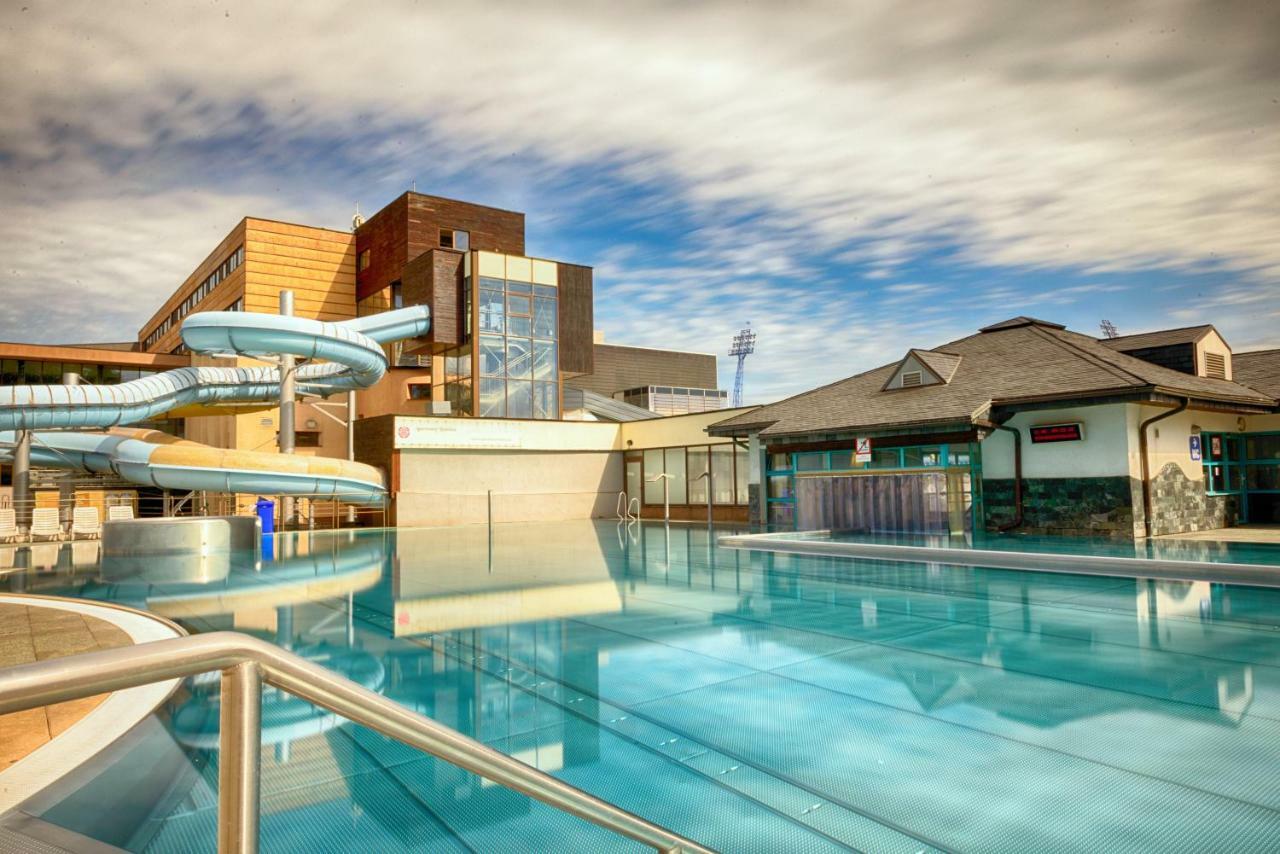 Hotel Aquacity Mountain View 波普拉德 外观 照片